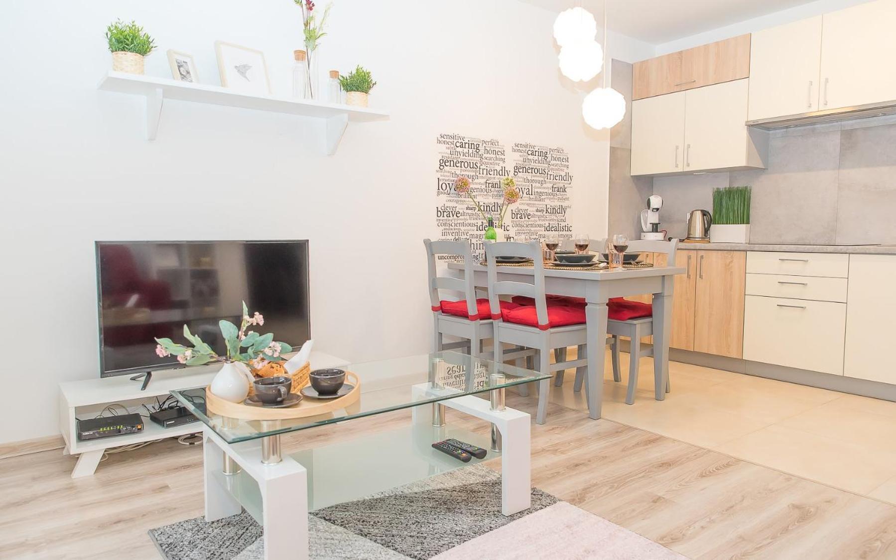 Easy Rent Apartments - Cozy لوبلين المظهر الخارجي الصورة