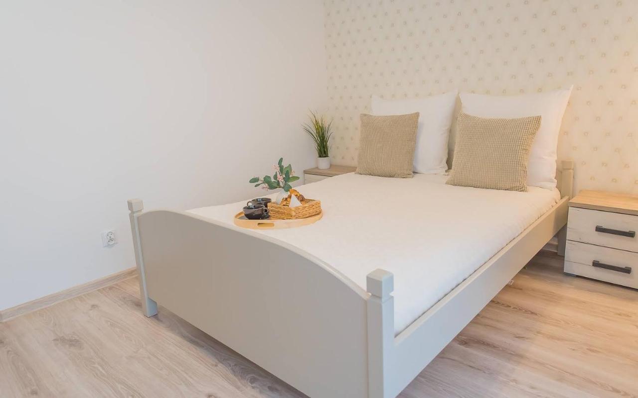Easy Rent Apartments - Cozy لوبلين المظهر الخارجي الصورة