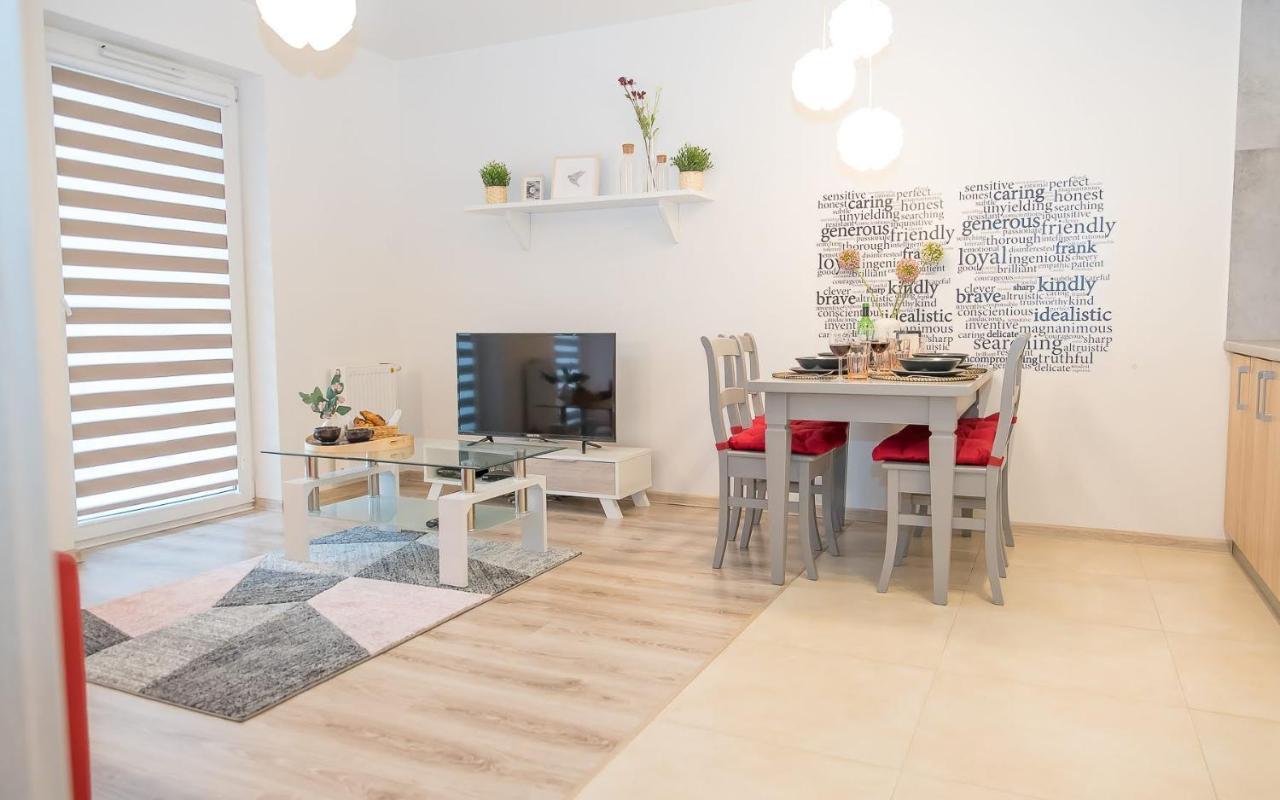 Easy Rent Apartments - Cozy لوبلين المظهر الخارجي الصورة